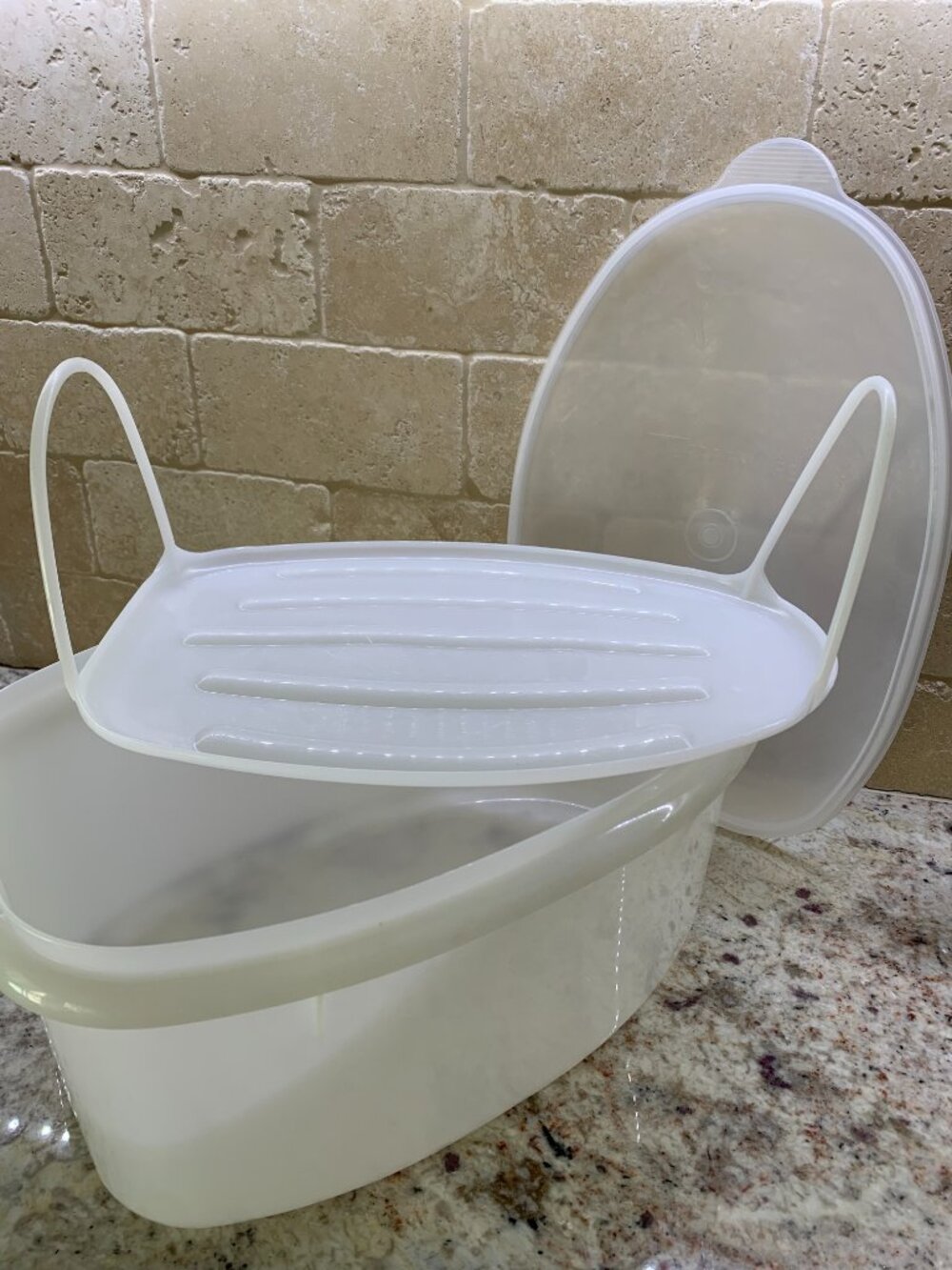 Vintage Tupperware Flavor Savor storage keeper - EUC